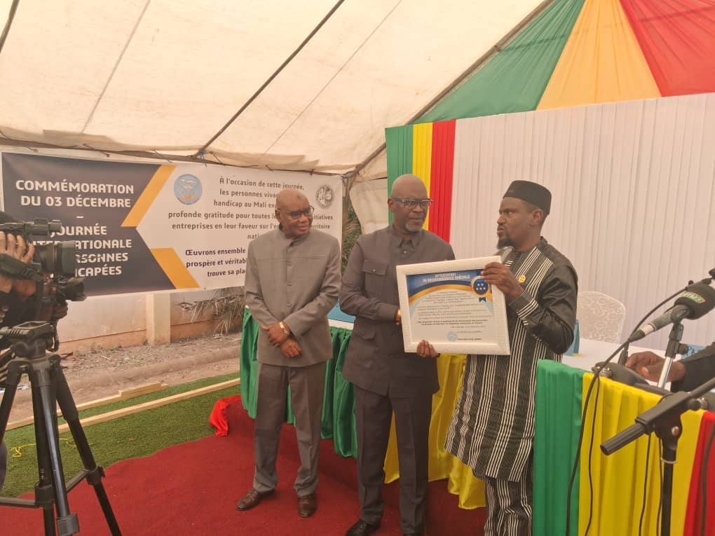 Communiqué de presse  Sightsavers appuie la FEMAPH pour la célébration de la Journée Internationale des Personnes Handicapées au Mali